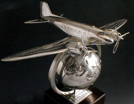 Globe Douglas DC 3 Globe Douglas DC 3